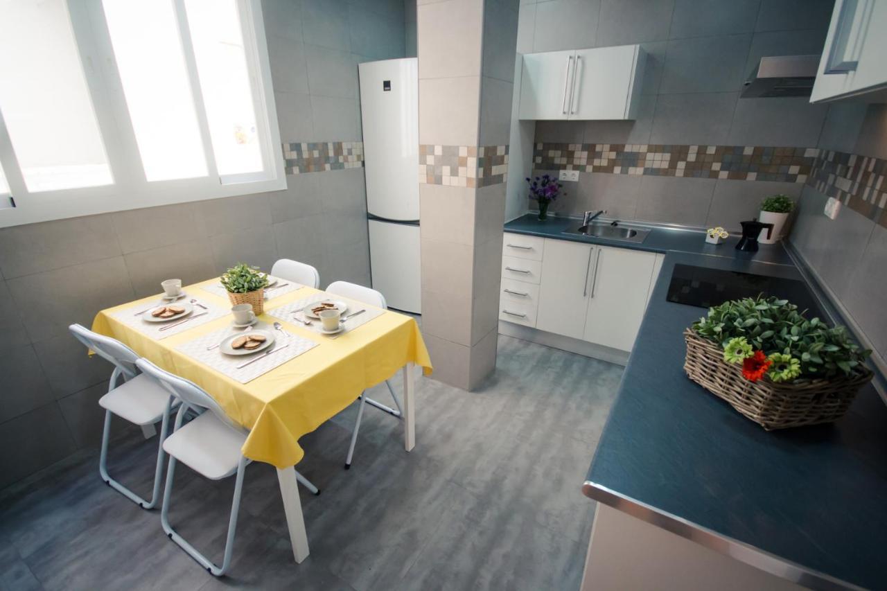 Holidays2Malaga Heredia 3 Bedroom Opposite Malaga Port Kültér fotó